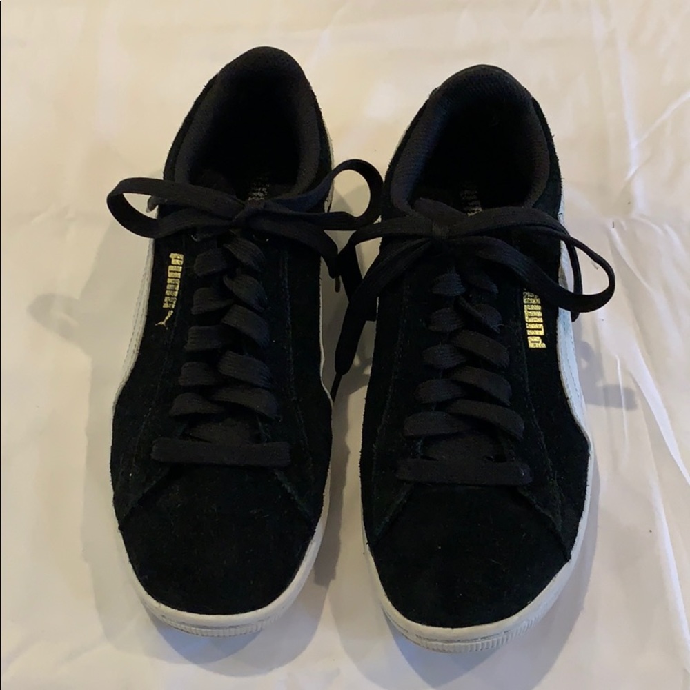 Puma suede classic black and white sneakers 8